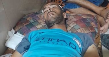 نائل أبو حمادة شاب فلسطيني فقد أطفاله السند بعد ملازمته الفراش بسبب الحرب على غزة
