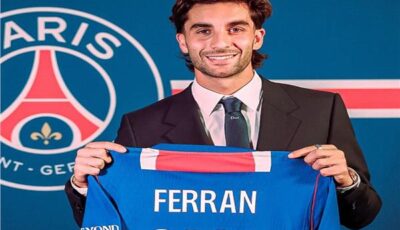 رسميًا.. باريس سان جيرمان يتعاقد مع فيران توريس من برشلونة