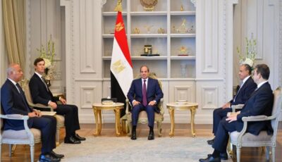 الرئيس السيسي يبحث مع صهر الرئيس الأمريكي جاريد كوشنر بالعلمين التطورات بمنطقة الشرق الأوسط