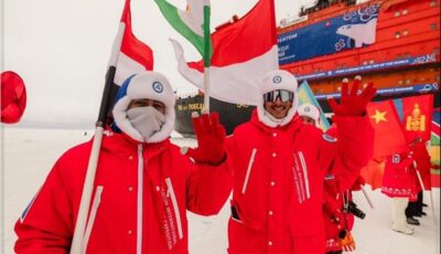 ضمن رحلة كاسحة الجليد النووية.. الطالب ريان صلاح يرفع علم مصر في القطب الشمالي