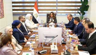 وزيرة التنمية المحلية والبيئة تناقش خطة العمل للتغيرات المناخية بقنا وكفر الشيخ