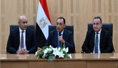 مدبولي لأوائل الثانوية العامة: أنتم مستقبل مصر وأتمنى أن يكون أحدكم رئيساً للوزراء