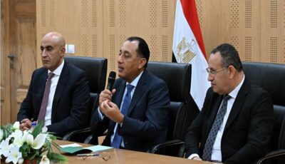 مدبولي يوجه بسرعة توفير أجهزة «برايل» للطلاب المكفوفين