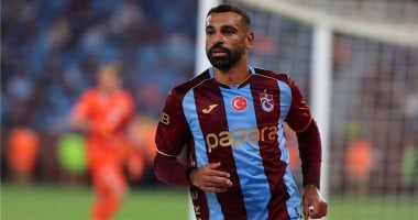 محمد صلاح أساسيا فى مباراة طرابزون سبور ضد إسطنبول باشاك شهير