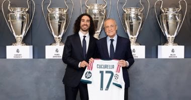 ريال مدريد يقدم لاعبه مارك كوكوريا بالقميص 17.. صور