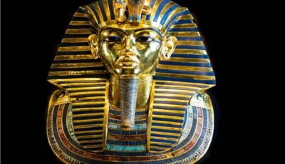 سر القناع الذهبي.. ماذا يخفي وجه توت عنخ آمون؟