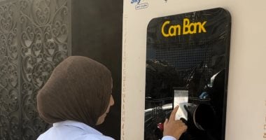 ماكينات الدقى الذكية تفتح مسارا جديدا للبلاستيك والكانز بعيدا عن «النباشين».. المواطنون: بنجيب الزجاجات مخصوص ونطالب بتعميم التجربة وزيادة الحافز.. ومحافظة الجيزة: التجربة تواجه الفرز العشوائى.. صور