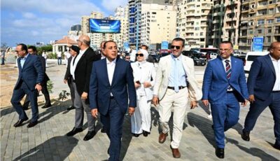 رئيس الوزراء يشيد بالمقترحات الخاصة بمشروع تطوير كورنيش الإسكندرية