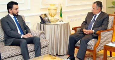 نبيل فهمى يستقبل وزير الاتصالات العراقى.. ويؤكد أهمية التعاون العربى بمجال التكنولوجيا