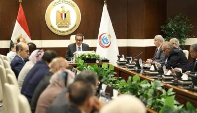 وزير الصحة يوجه بتذليل العقبات لتحقيق خدمة طبية جيدة للمواطنين