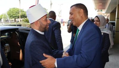 محافظ القليوبية يستقبل وزير الأوقاف للمشاركة في احتفالات العيد القومي