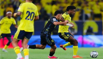 التعادل يحسم الشوط الأول بين النصر والتعاون 