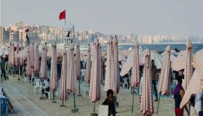 إخلاء البحر بطول سواحل الإسكندرية.. والمصايف تحذر