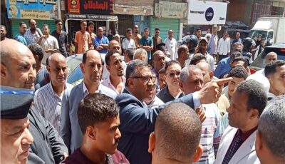 محافظ قنا يستمع لمطالب أهالي أبوتشت.. ويحيل رئيس قرية القارة للشؤون القانونية