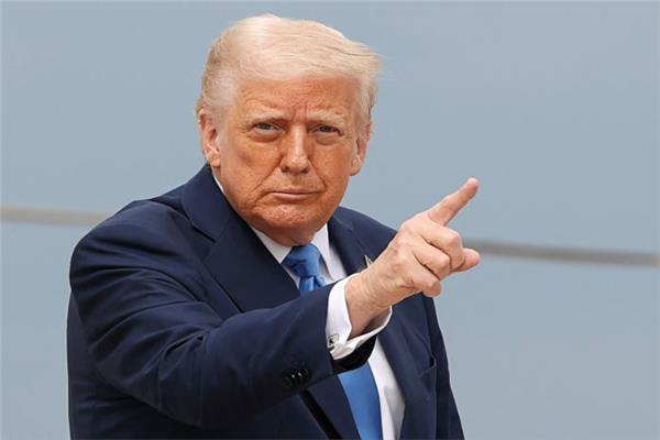 ترامب: جزيرة خرج الإيرانية تحت التدمير