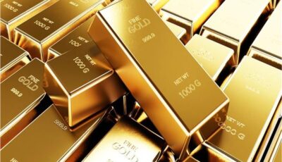 الذهب يتراجع عالمياً ويفقد 30 دولاراً في بداية تعاملات اليوم
