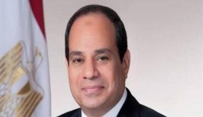 الرئيس السيسي يجتمع بـ مدبولي ووزير الطيران المدني