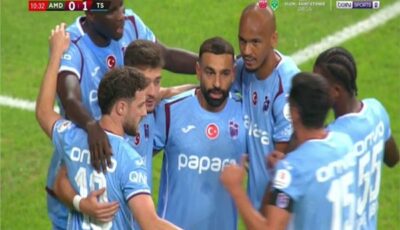 شاهد| احتفال خاص.. محمد صلاح يفتتح التسجيل لطرابزون أمام أميد