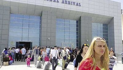 مطار الغردقة يستقبل 151 رحلة دولية اليوم.. أعلى معدل وصول خلال أسبوع