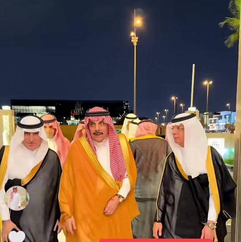 نائب وزير الدفاع يشرف حفل زواج “الفالح” و “الثنيان”