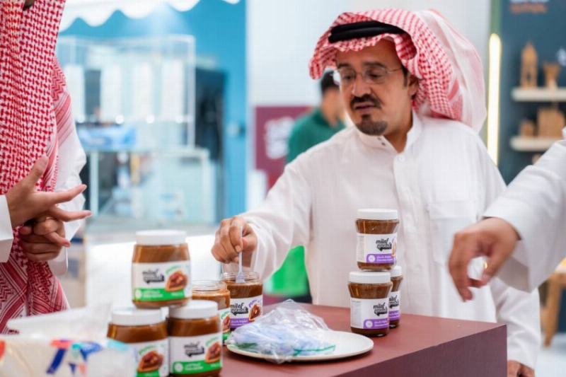 “النخيل والتمور” يُعزّز استخدام التمور في الأطباق الغذائية
