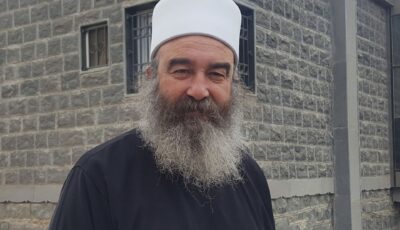 “لم يبقَ في الميدان إلا حديدان”.. بعد حل “قسد” ما مصير الهجري بالسويداء؟ | أخبار