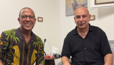حسام حسن وأسرته يحضرون «الساحل الشرير».. والعرض يواصل رفع شعار كامل العدد