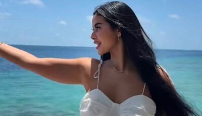 بالأبيض.. منة عرفة تثير الجدل بفستان جريء