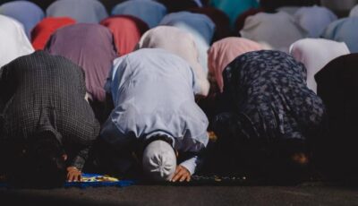 فضل صلاة الجمعة.. كفارة للذنوب ما لم ترتكب الكبائر