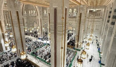 بث مباشر.. شعائر صلاة الجمعة من الحرمين الشريفين