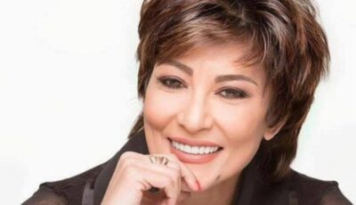 سماح أنور تحصد جائزة الإبداع والتميز بمهرجان همسة