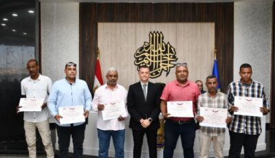 المحافظ يشدد على إنهاء ملف تقنين أراضي الدولة بنسبة 100% بنهاية الشهر الحالى .. وإنهاء ملف التصالح.. ويكرم مفتشى مياه الشرب