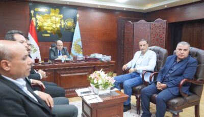 خدمة المواطن أولًا .. محافظ الغربية يواصل لقاءه بالأهالي ويتابع الاستجابة لمطالبهم