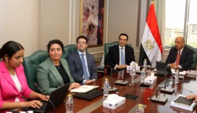 وزير الكهرباء يتابع مجريات تشغيل المرحلة الثانية من محطة أوبليسك للطاقة الشمسية بنجع حمادي
