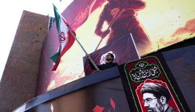 إيران توقف دبلوماسيَّين فرنسيين في موقع “اجتماع سري” | أخبار