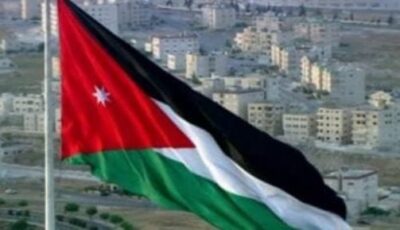 وزير الزراعة الأردني يتابع إخماد حريق بمنطقة غابات بين عجلون وجرش