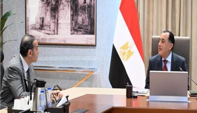 رئيس الوزراء يبحث تطورات القطاع المالي غير المصرفي وجهود حماية المتعاملين