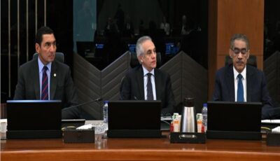 وزير الشباب يستعرض إنجازات البعثة الأولمبية المصرية بألعاب البحر المتوسط