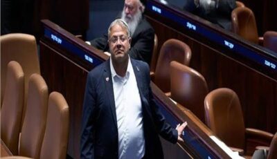 وزيران إسرائيليان يجددان دعوات تفريغ غزة من سكانها مع قرب الانتخابات