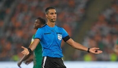 أمين عمر حكمًا لمباراة الأهلي وسموحة في الدوري