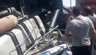 الصور الأولي لحادث تصادم سيارة نقل بعدة سيارات على محور 30 يونيو بالإسماعيلية