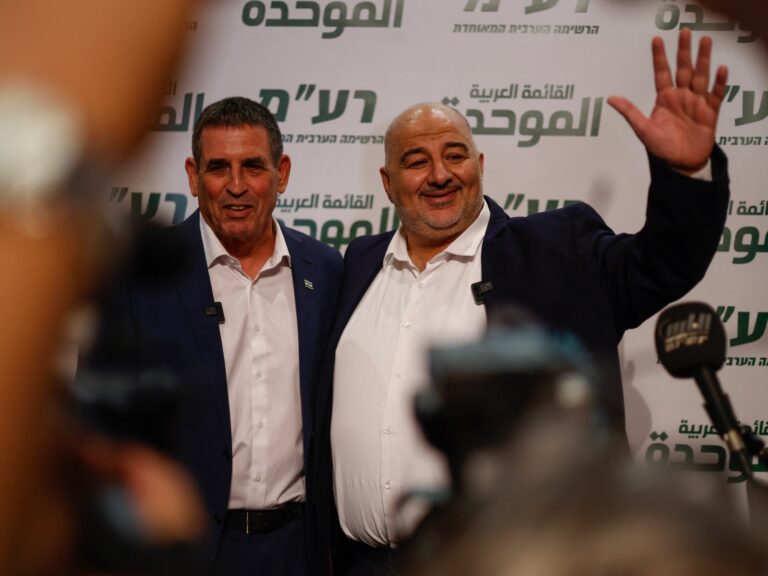 سابقة انتخابية بإسرائيل.. يهودي وضابط سابق ينضم لحزب من فلسطينيي 48 | أخبار